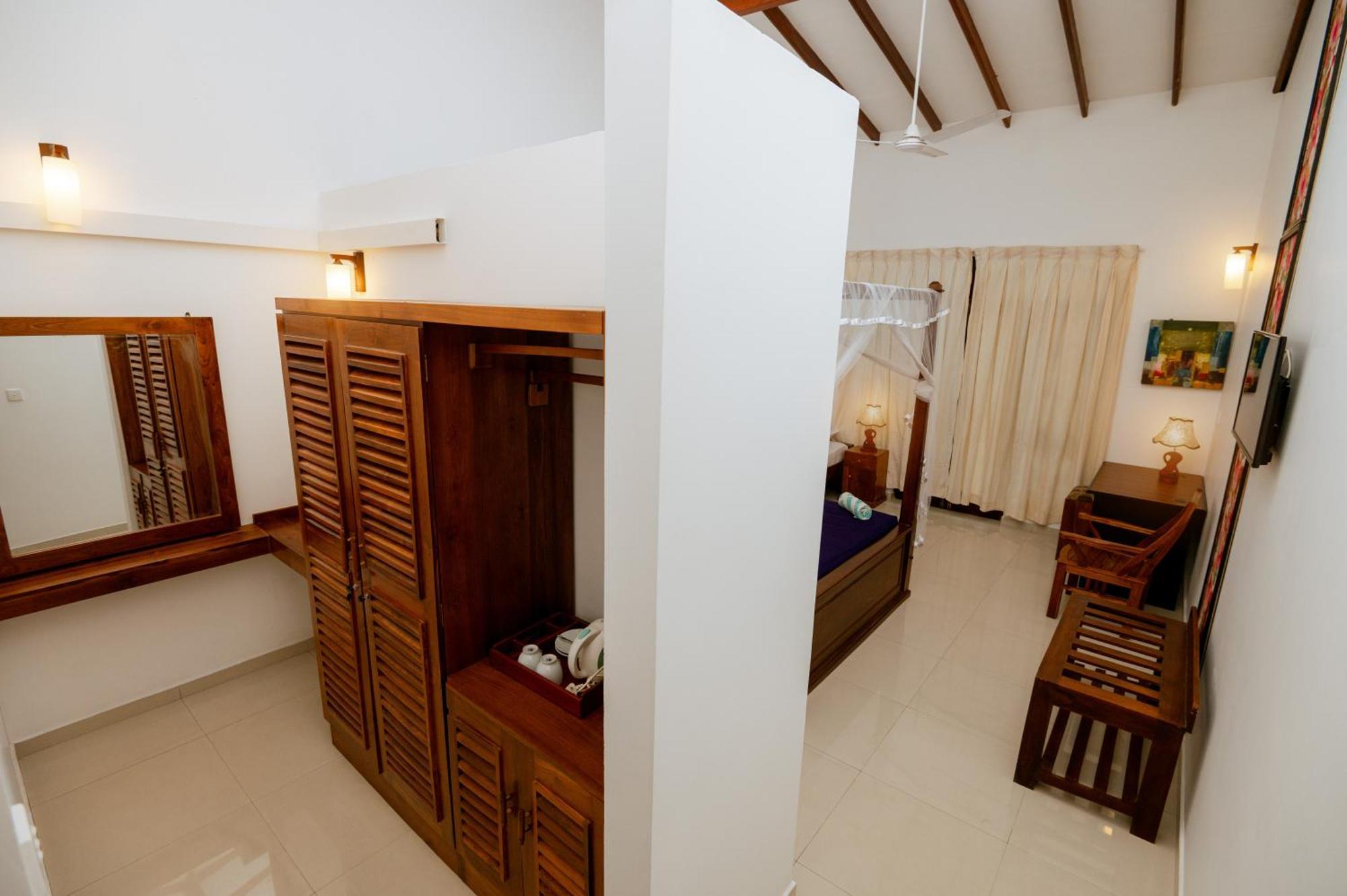 Prince Beach Hotel Bentota Exteriér fotografie