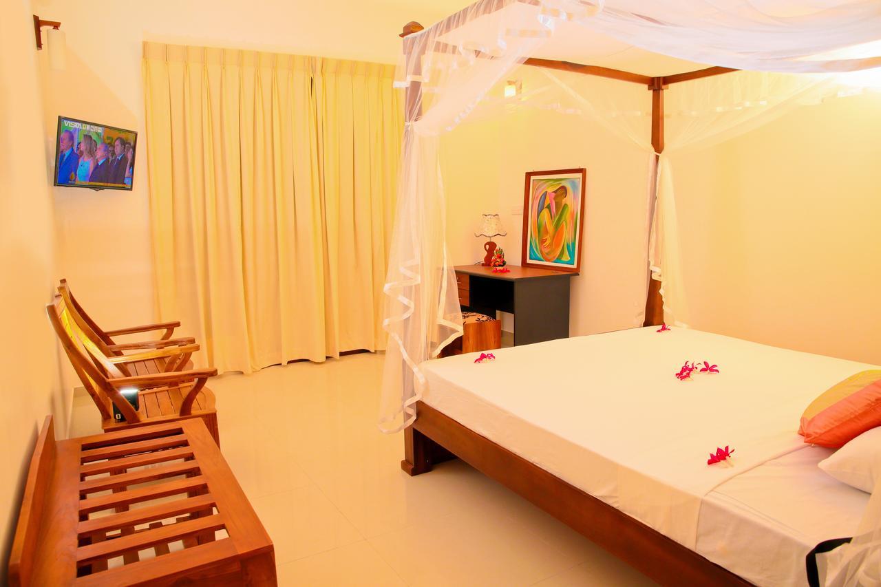 Prince Beach Hotel Bentota Exteriér fotografie